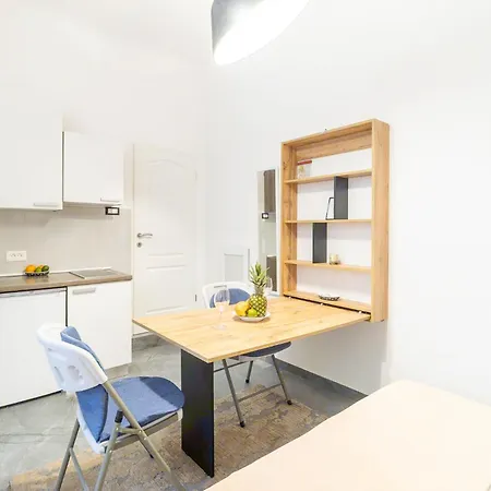 Cozy Dina 1 - Center Lejlighed *