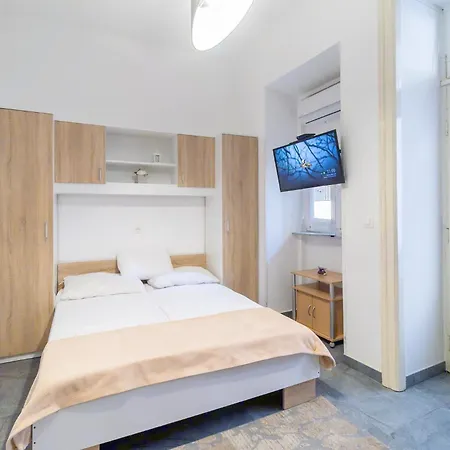 Апартаменты Cozy Dina 1 - Center *